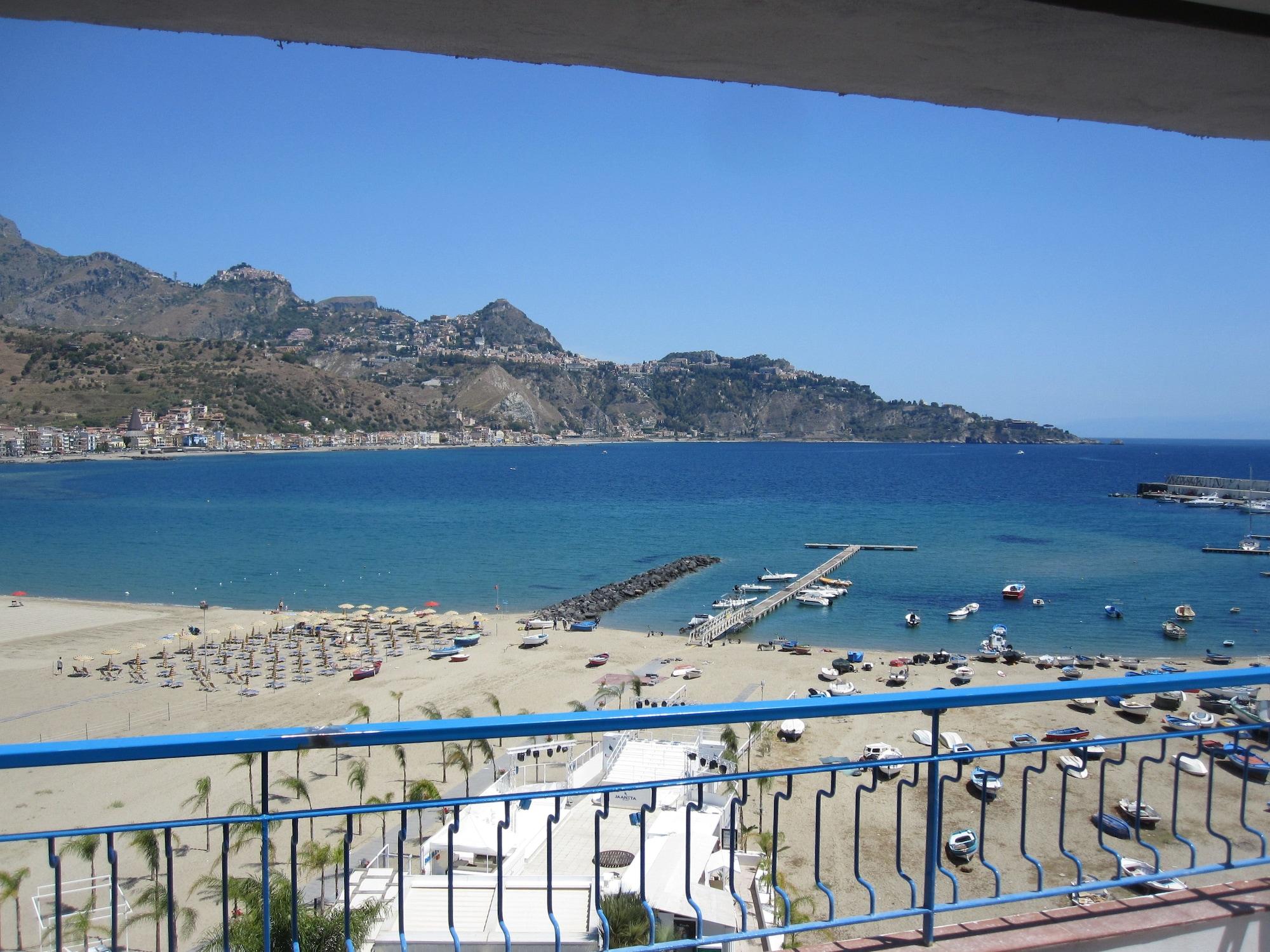 Hotel Panoramic 지아르디니낙소스 외부 사진