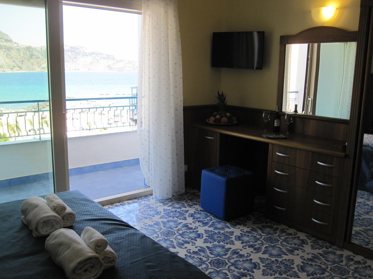 Hotel Panoramic 지아르디니낙소스 외부 사진